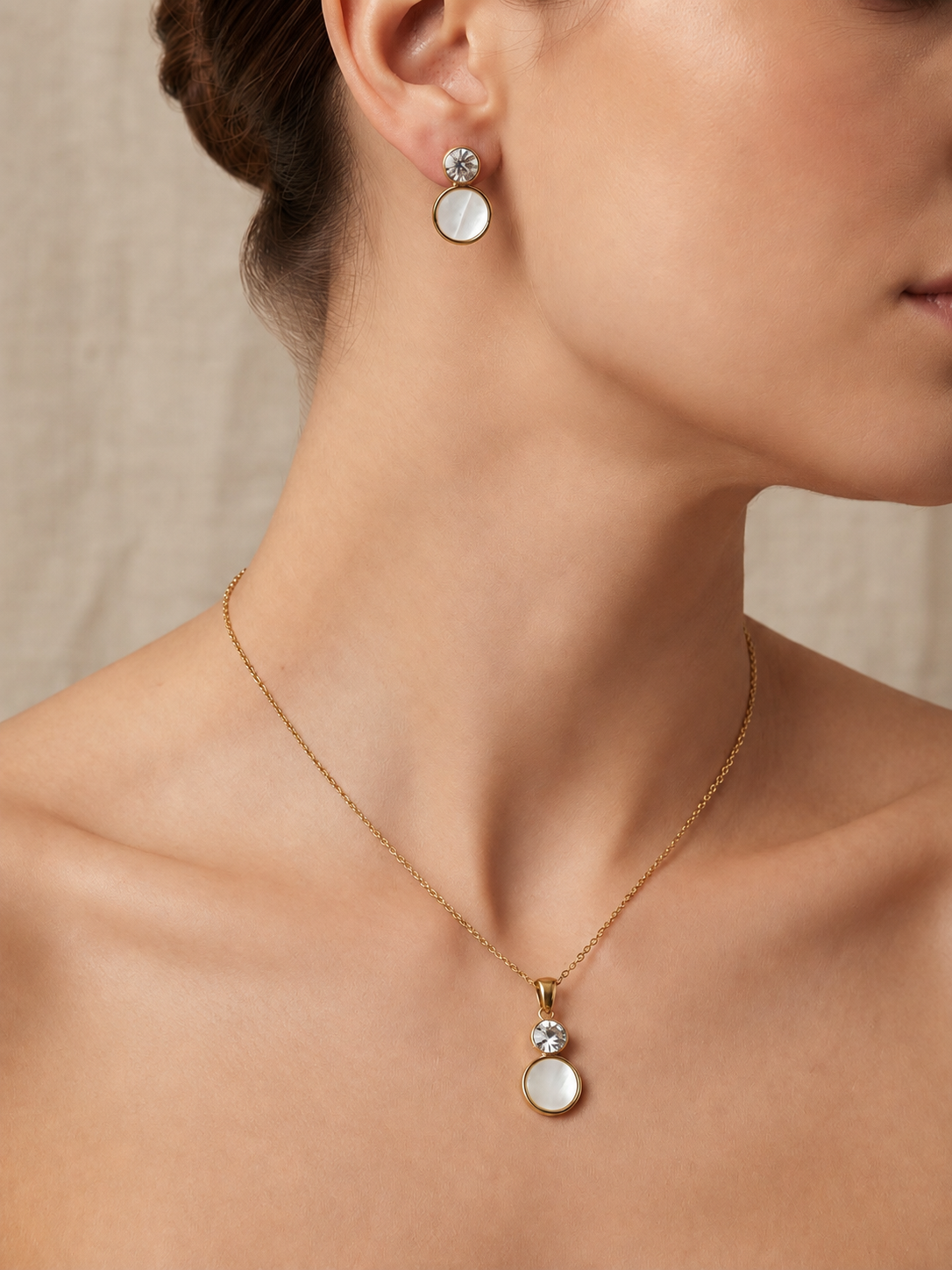 Conjunto Redondo Ponto de Luz Madrepérola – Giovanna